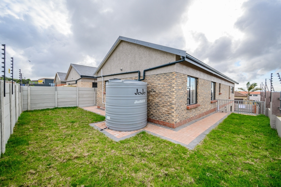 4 Bedroom Property for Sale in Kamma Heights Eastern Cape